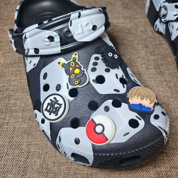 Crocs Classic Unisex Black White Dice Clogs With Pokemon Charms Size M5 W7 - Picture 2 of 11